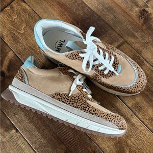 Madewell tan and animal print teal sneakers/tennis shoes sz 9